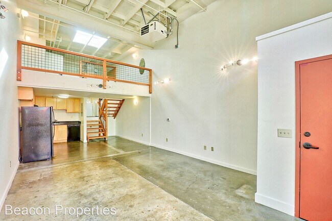 Building Photo - 1000 43rd St