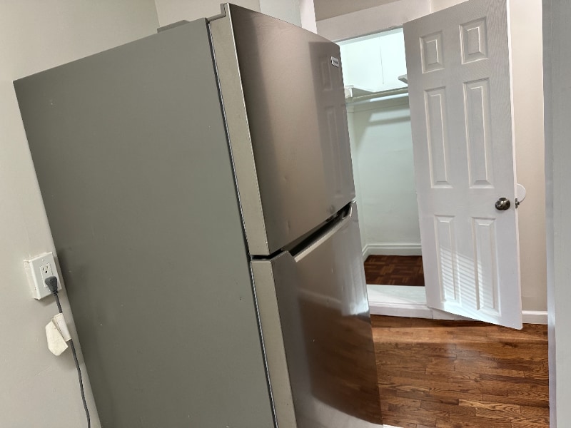 Building Photo - 9 Bentley Ave