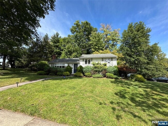 Building Photo - 339 Durie Ave
