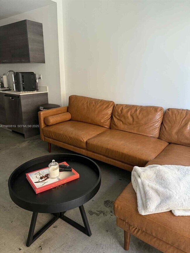 Building Photo - 151 SE 1st St