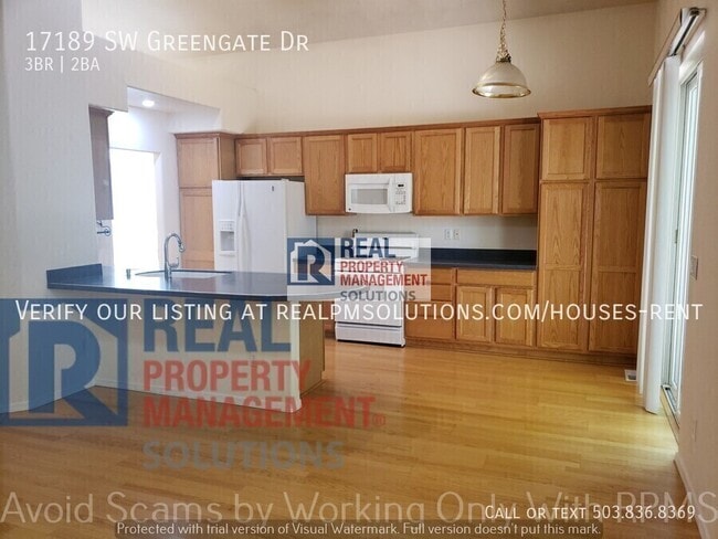 Building Photo - 17189 SW Greengate Dr