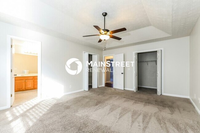 Building Photo - 4 Bedroom Pet-Friendly Home in JONESBORO, GA with Main Street Renewal