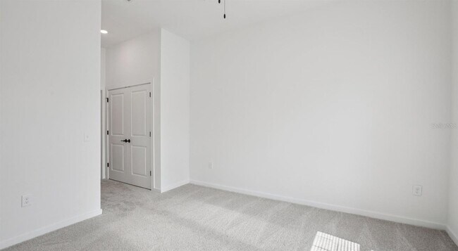 Building Photo - 6907 N Nebraska Ave