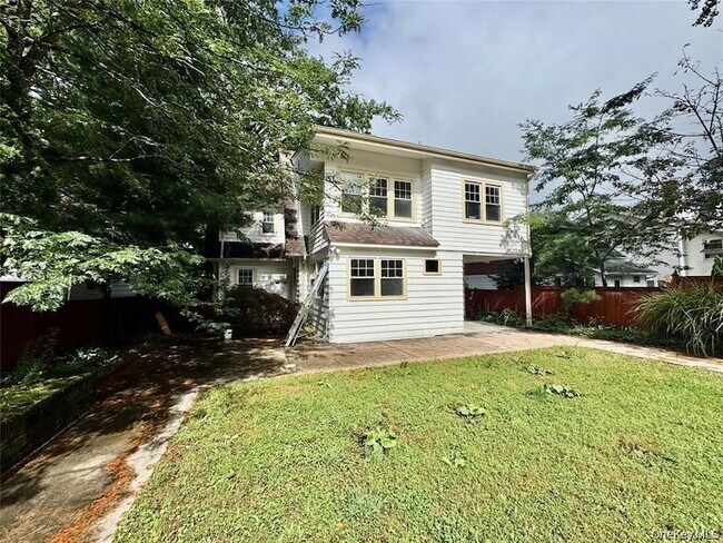 Building Photo - 73 Watkins Ave