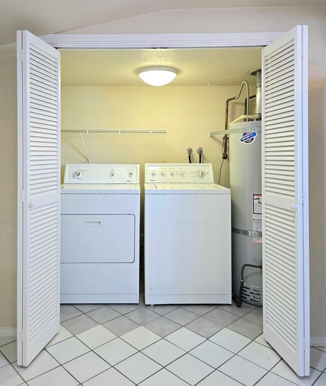 Building Photo - 3 Bedroom Home in Lake Stevens Available Now!