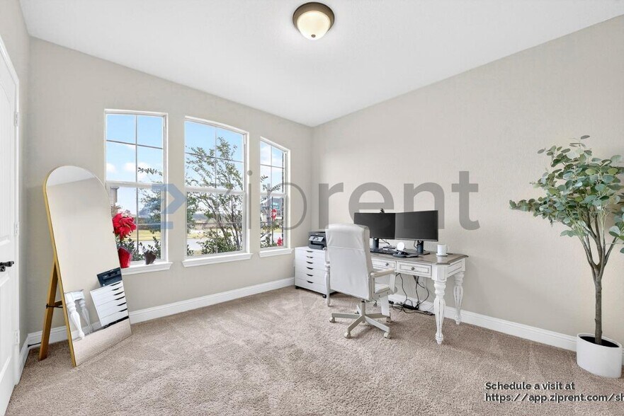 Building Photo - 12501 Eagles Bluff