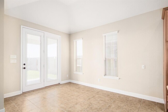 Building Photo - 26311 Parkman Grove Dr