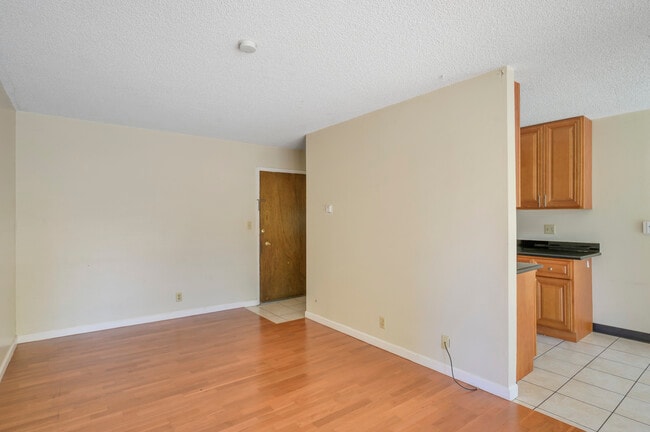 Building Photo - 2520 Hillegass Ave