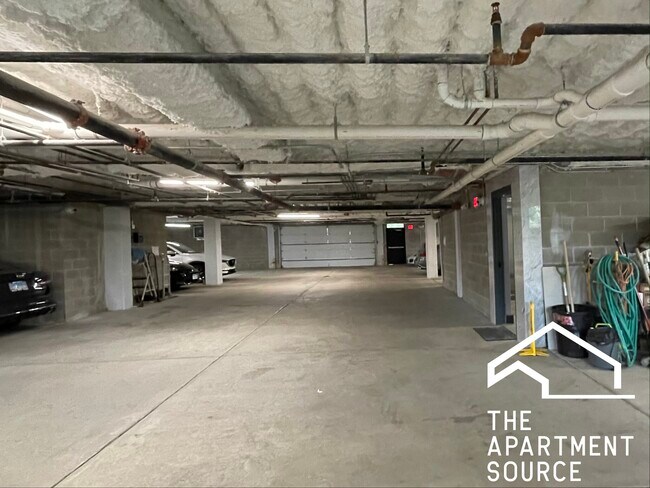 Building Photo - 1385 Brown St
