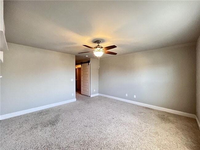 Building Photo - 3214 SW Stonepoint Ave