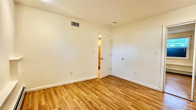 Building Photo - 2 Alex Ln