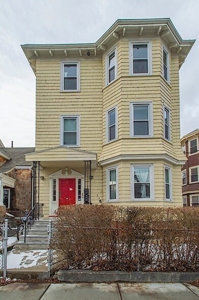 Building Photo - 38 Cherry St