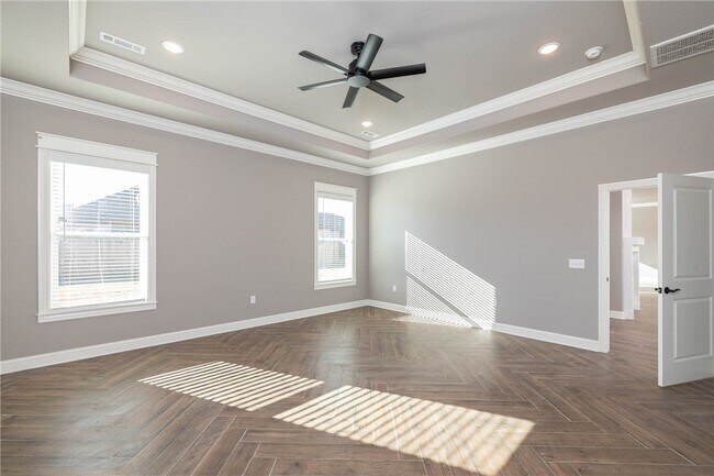 Building Photo - 5653 Poppy Ave