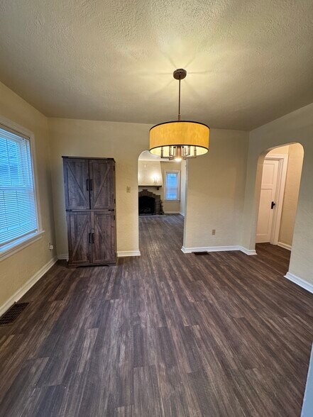 Dining Room - 1048 Wilmington Ave