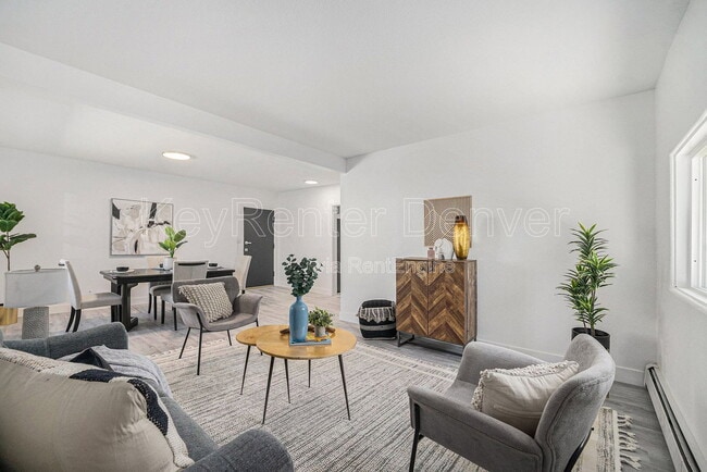 Building Photo - 1580 S Krameria St