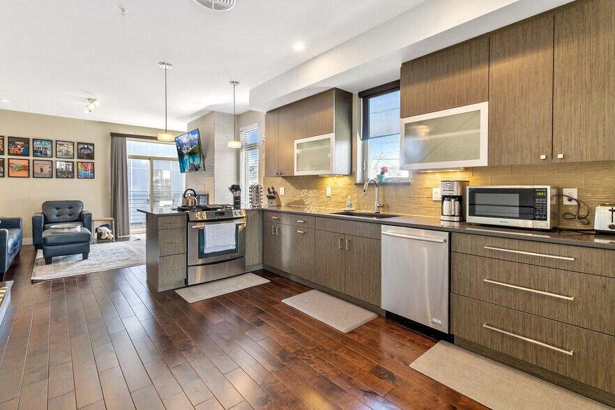 Kitchen - 1819 Irving St