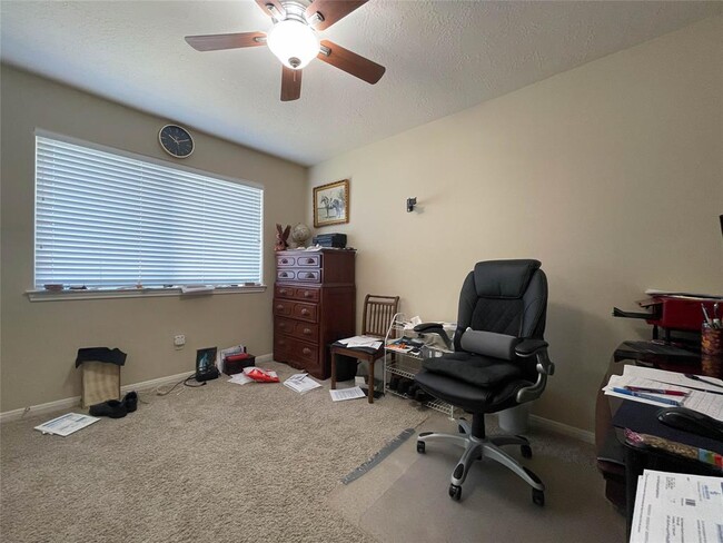 Building Photo - 3418 Shadowfern Dr