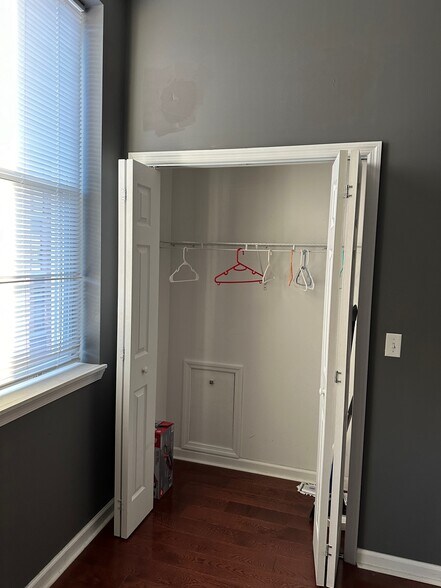 Building Photo - 511 South St