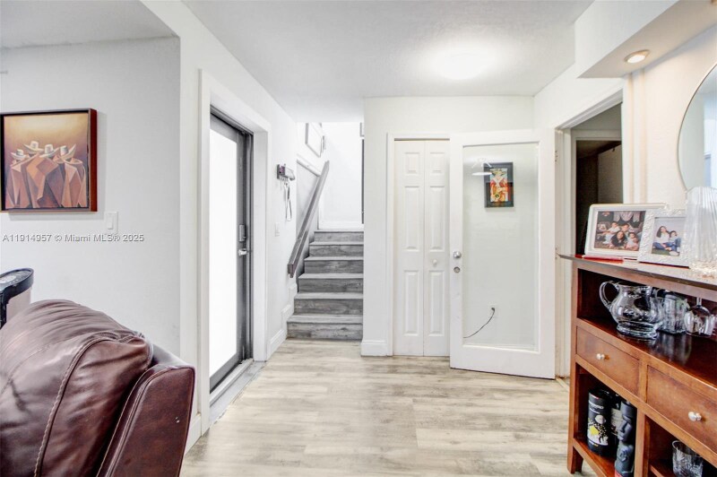 Building Photo - 6604 SW 113th Ave