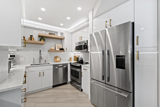 Building Photo - 2774 S Ocean Blvd