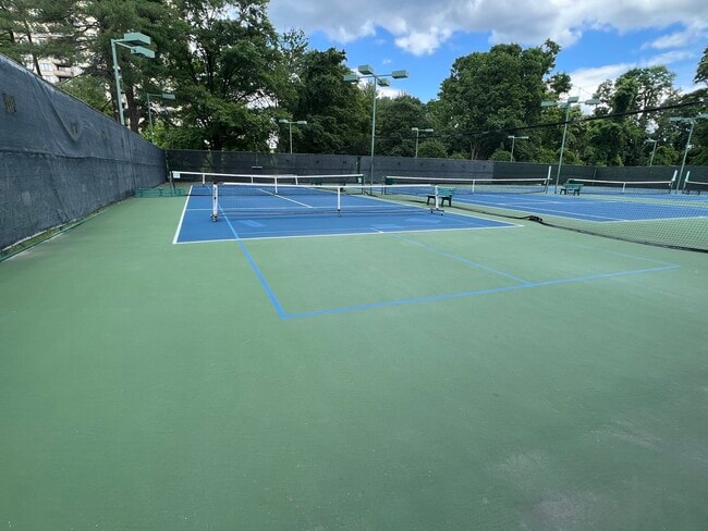 Building Photo - 5225 Pooks Hill Rd