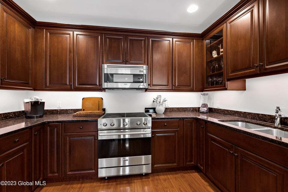 Building Photo - 38 High Rock Ave