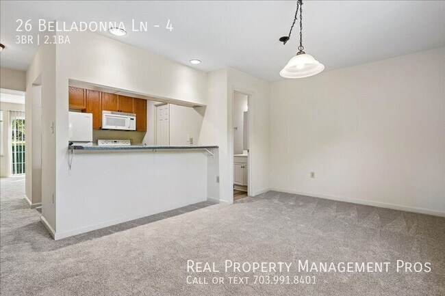 Building Photo - 26 Belladonna Ln