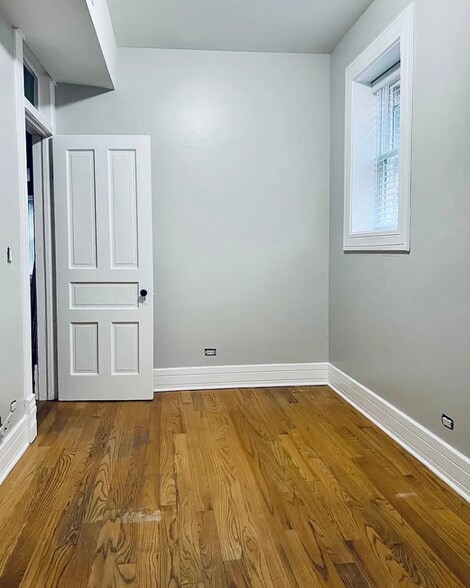 Building Photo - 3409 S Lowe Ave