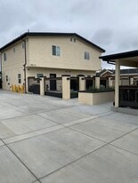 Building Photo - 7918 Goll Ave