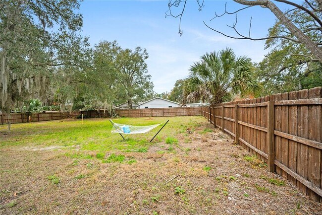 Building Photo - 245 S Rhodes St