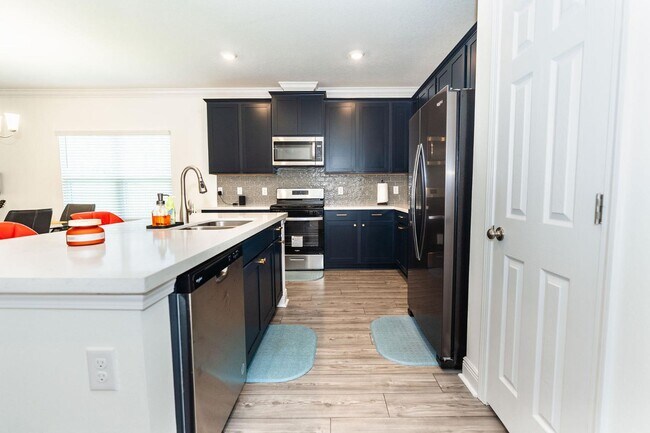 Building Photo - 102 Polaris Pl
