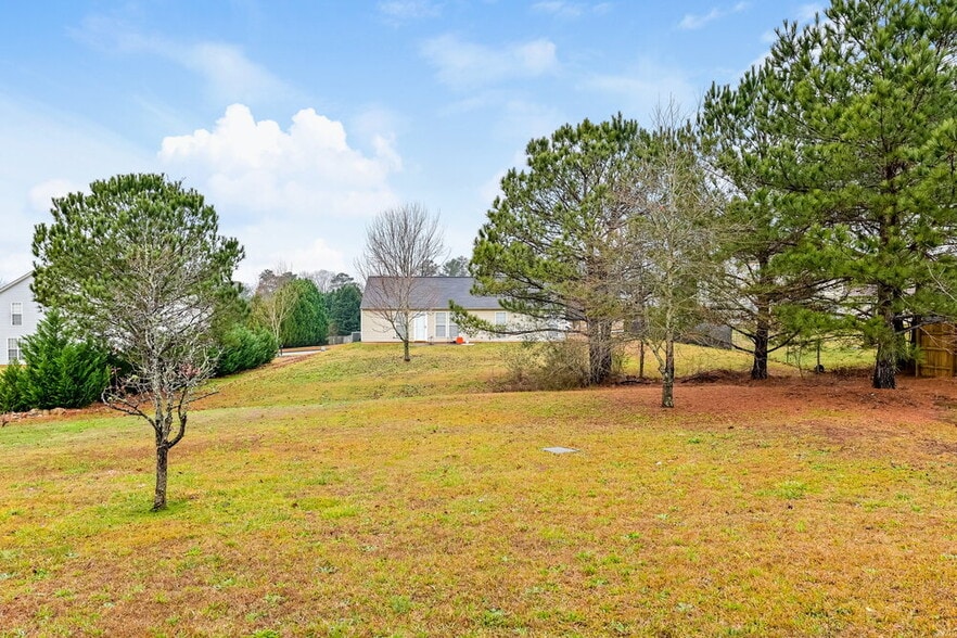 Building Photo - 5391 Katherine Village Dr