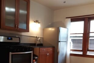 Building Photo - 1129 Idaho E St