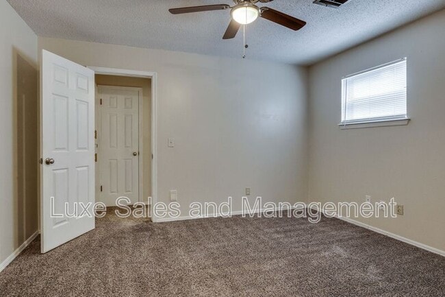 Building Photo - 117 Sahoma Terrace