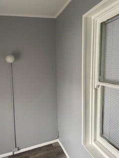 Building Photo - 1537 N Linder Ave