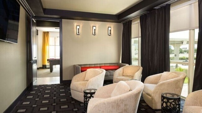 Building Photo - 10300 Katy Fwy