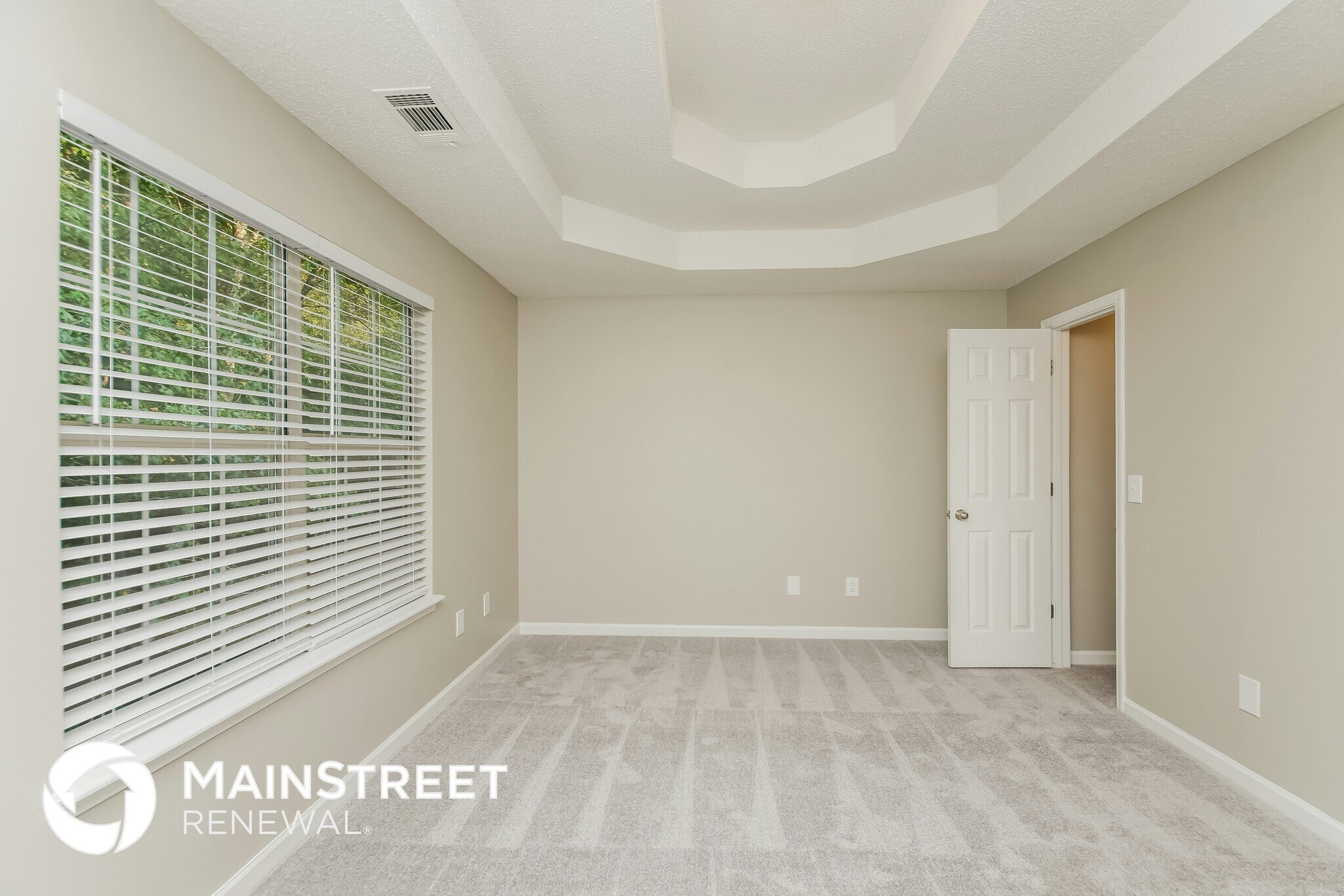 Building Photo - 5038 Hyacinth Ln