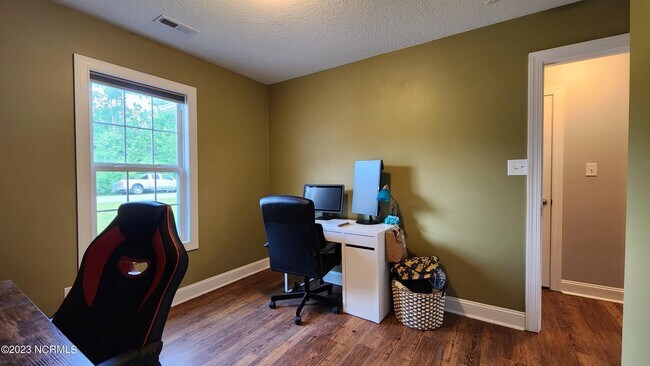 Building Photo - 119 Peytons Ridge Dr