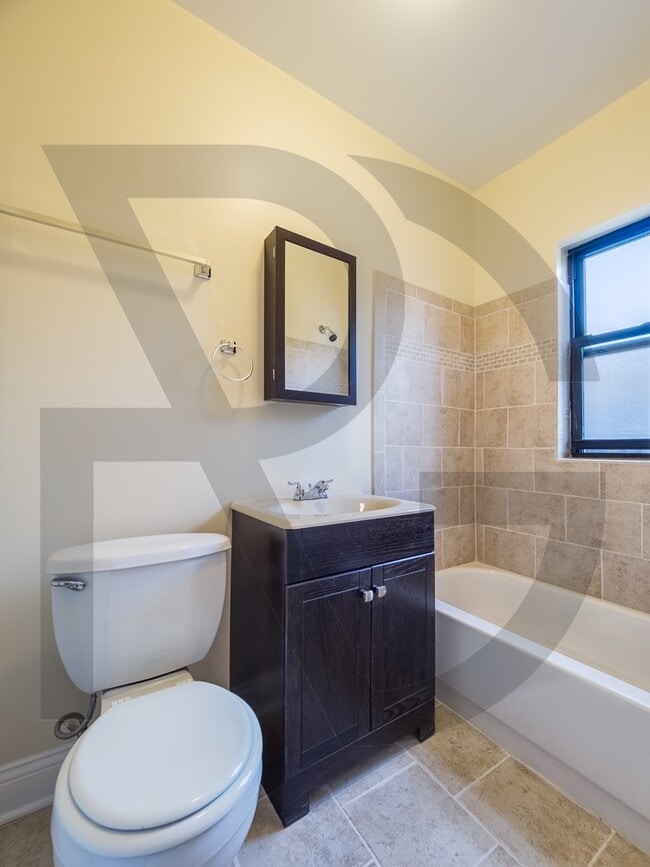 Building Photo - 2844 N Orchard St