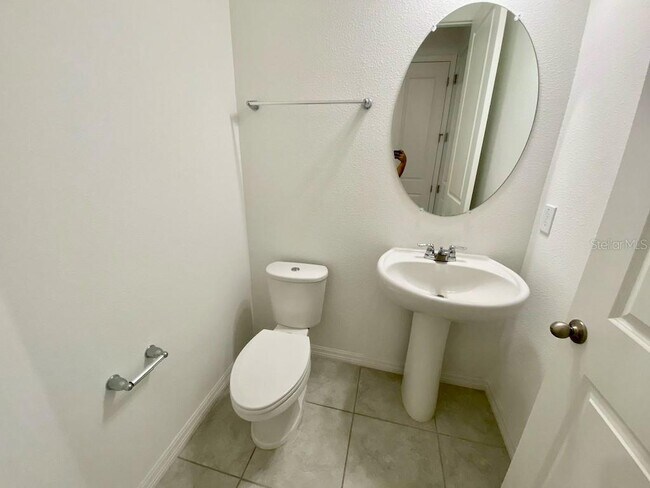 Building Photo - 10271 Austrina Oak Loop