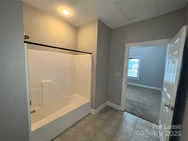 Building Photo - 8635 Coralbell Ln