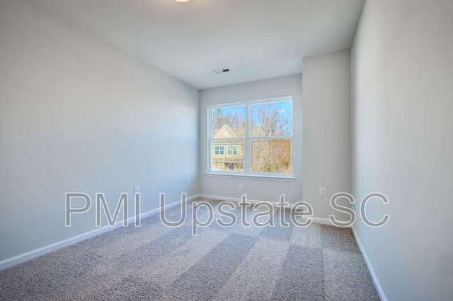 Building Photo - 49 Fair Vlg Ln