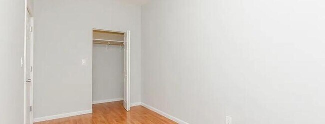 Building Photo - 2 bedroom in Chicago IL 60622