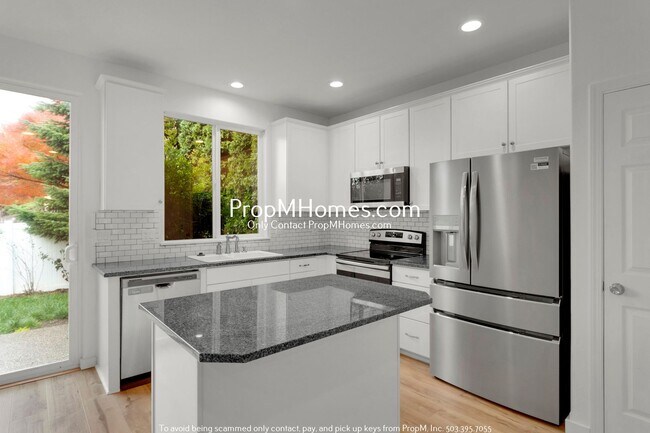 Building Photo - Beautiful Townhome in Parker Crest – Moder...