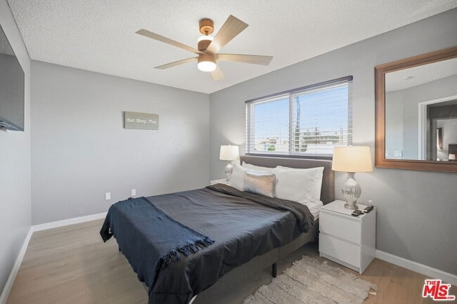 Building Photo - 52275 Avenida Vallejo