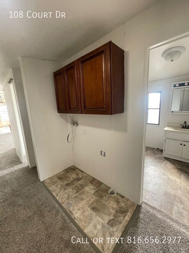 Building Photo - 108 Court Dr