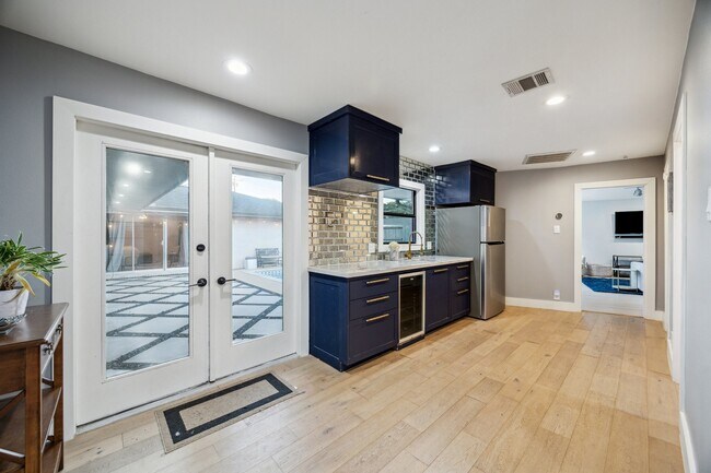 Building Photo - 5339 Rutherglenn Dr
