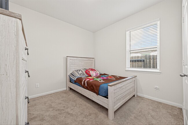 Building Photo - 15315 Crescent Brookfield Dr