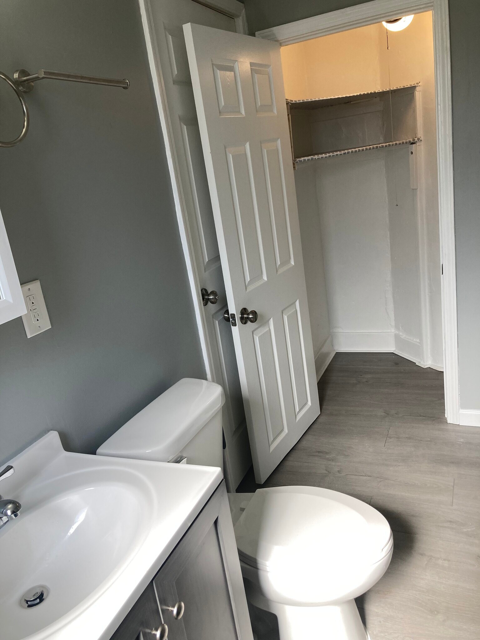 Building Photo - 8 N Indiana Ave