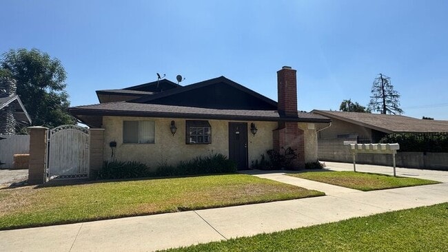 Primary Photo - 616 N Pasadena Ave